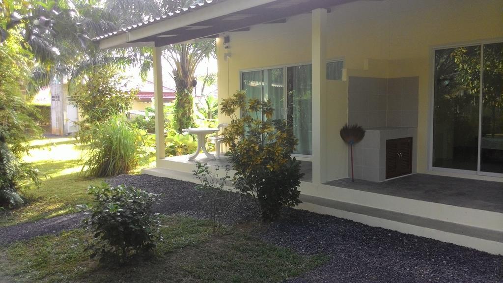 Aathid Garden Khao Lak Villa Room photo